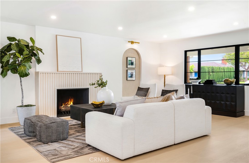 14711 Mimosa Lane