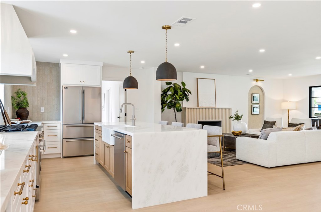 14711 Mimosa Lane