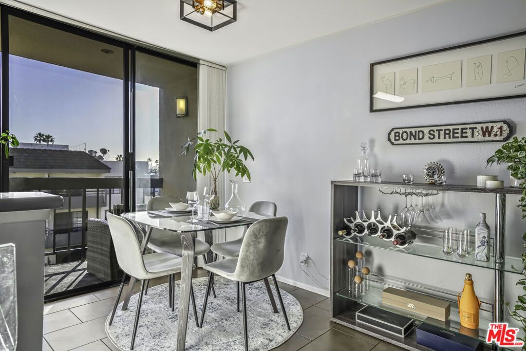 Photo of 7320 Hawthorn Avenue #315, Los Angeles, CA 90046 (MLS # 26651377)