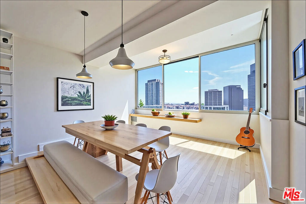 969 Hilgard Avenue 1008