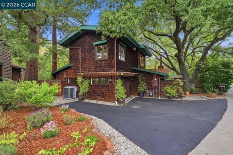 Photo of 3244 Camino Diablo, Lafayette, CA 94545 (MLS # 41133199)