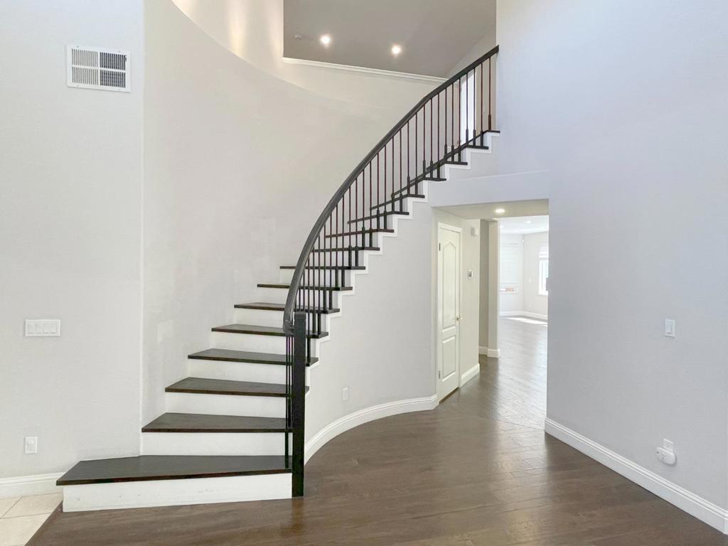 3872 Mars Court