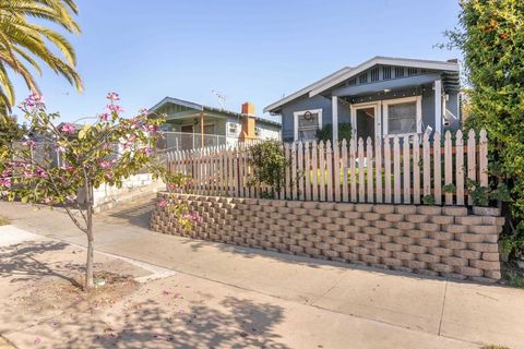 3653 55 37th Street San Diego CA 92105