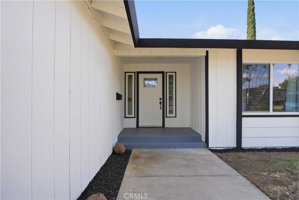 1055 Lees Court