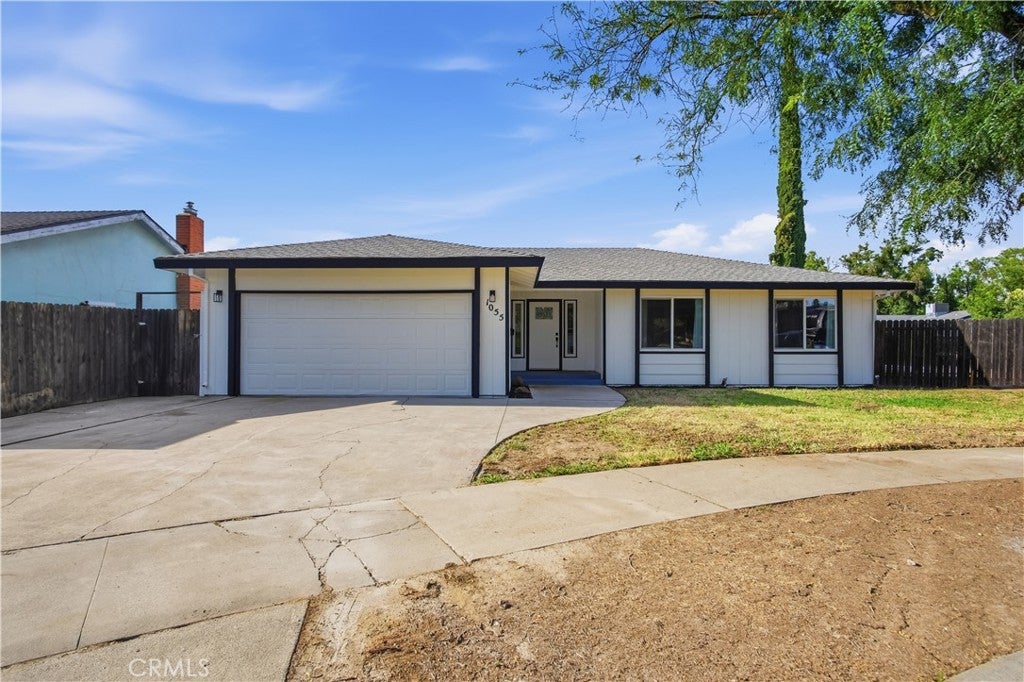 1055 Lees Court
