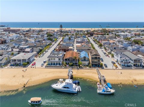 Photo of 111 E Edgewater Avenue #B, Newport Beach, CA 92661 (MLS # NP25061298)