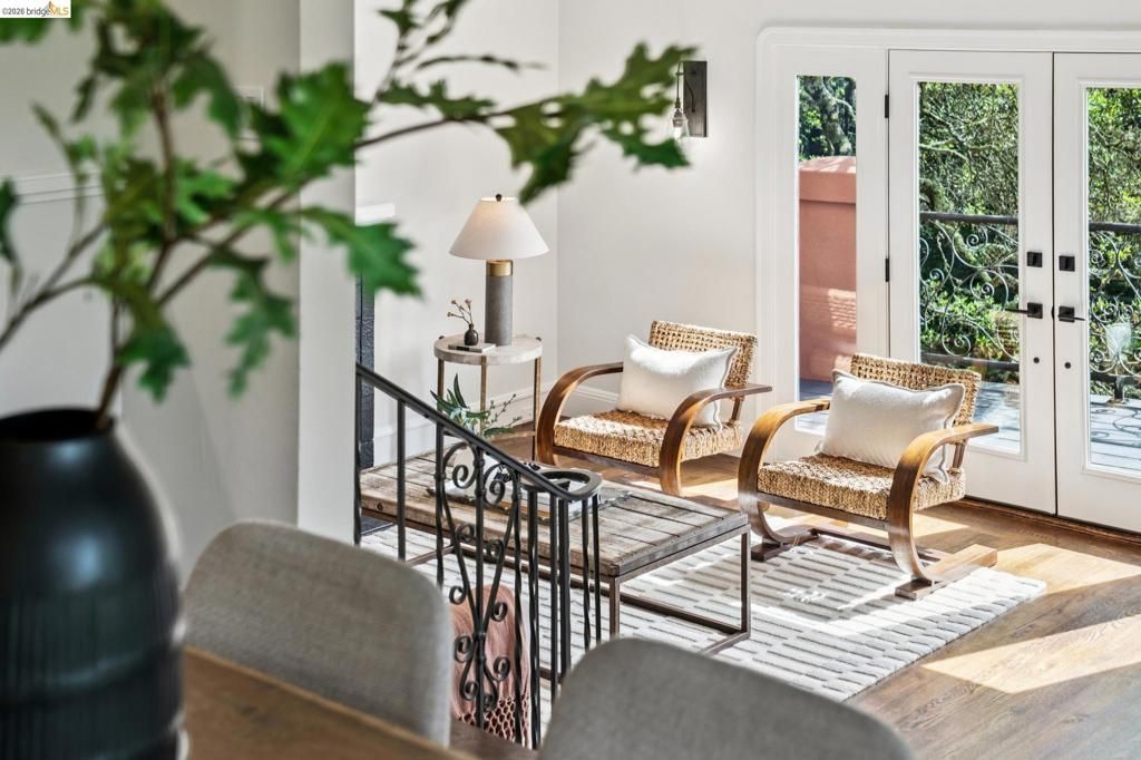 Photo of 5617 Moraga Ave, Oakland, CA 94611 (MLS # 41131173)