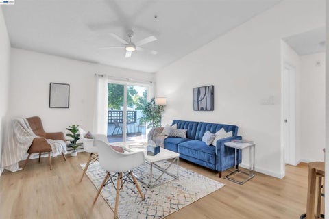 Photo of 1201 Glen Cove Pkwy #1510, Vallejo, CA 94591 (MLS # 41148643)
