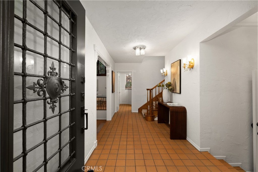 16 Hidden Valley Road