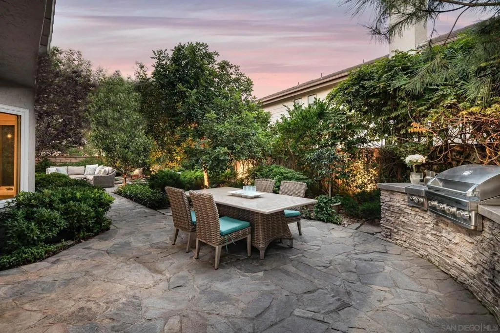 San Diego, California 92130, United States, 4 Bedrooms Bedrooms, ,4 BathroomsBathrooms,Residential,Active,197549