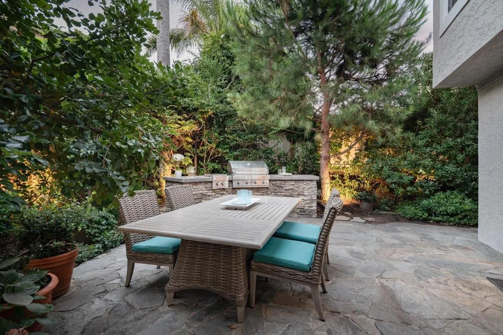 San Diego, California 92130, United States, 4 Bedrooms Bedrooms, ,4 BathroomsBathrooms,Residential,Active,197549