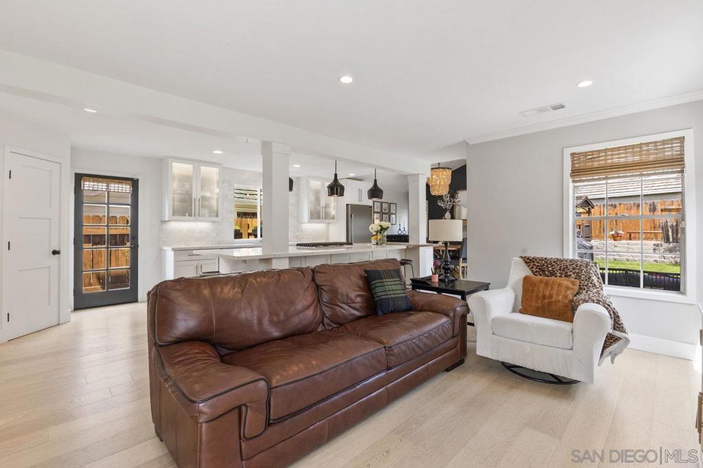 10592 Rancho Carmel Dr