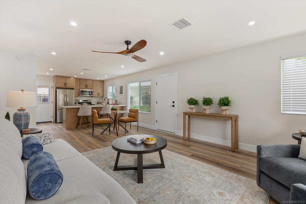 3824 Orange Way