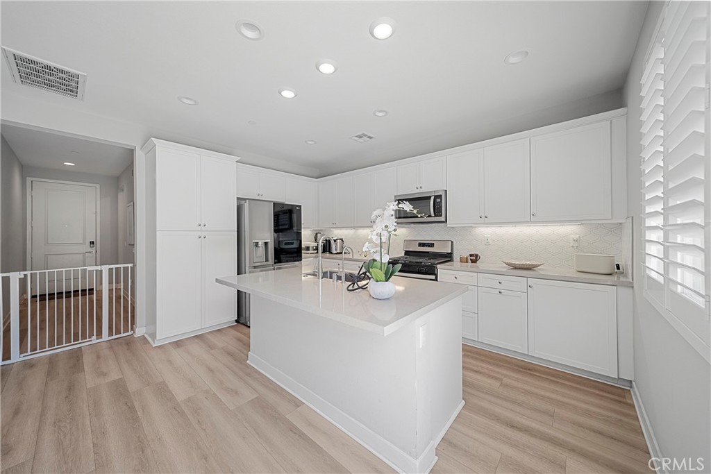 3930 E Crisanta Privado
