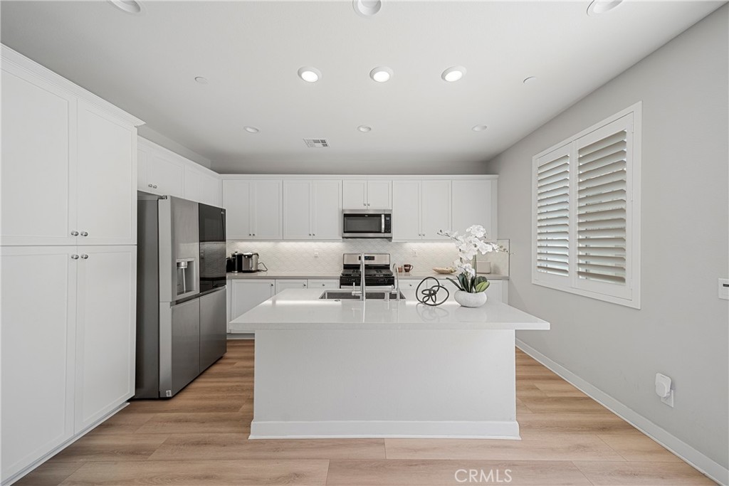 3930 E Crisanta Privado