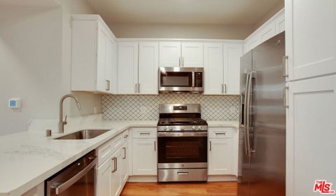 Photo of 5553 W 6th Street #3-110, Los Angeles, CA 90036 (MLS # 26885915)
