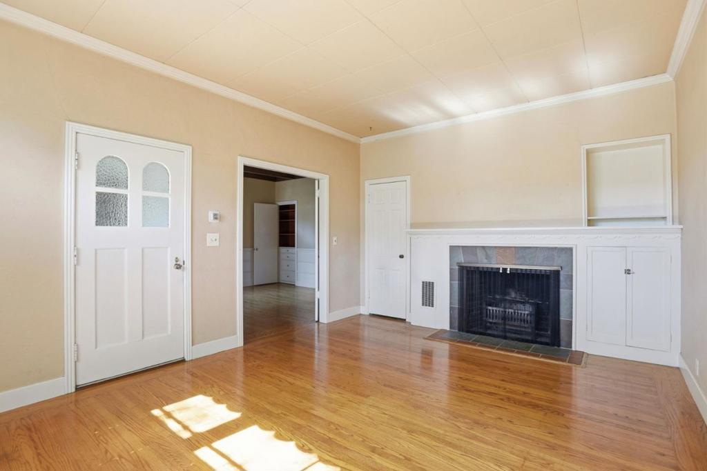 608 Peninsula Avenue