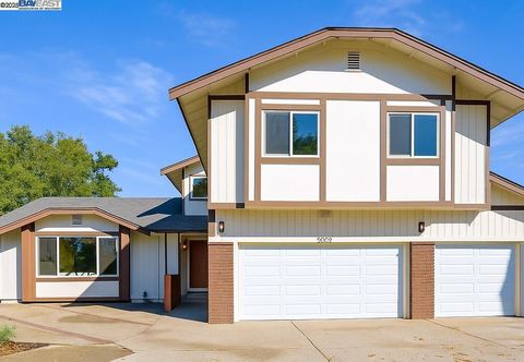 Photo of 3060 san miguel ct Ct, Concord, CA 94518 (MLS # 41115348)