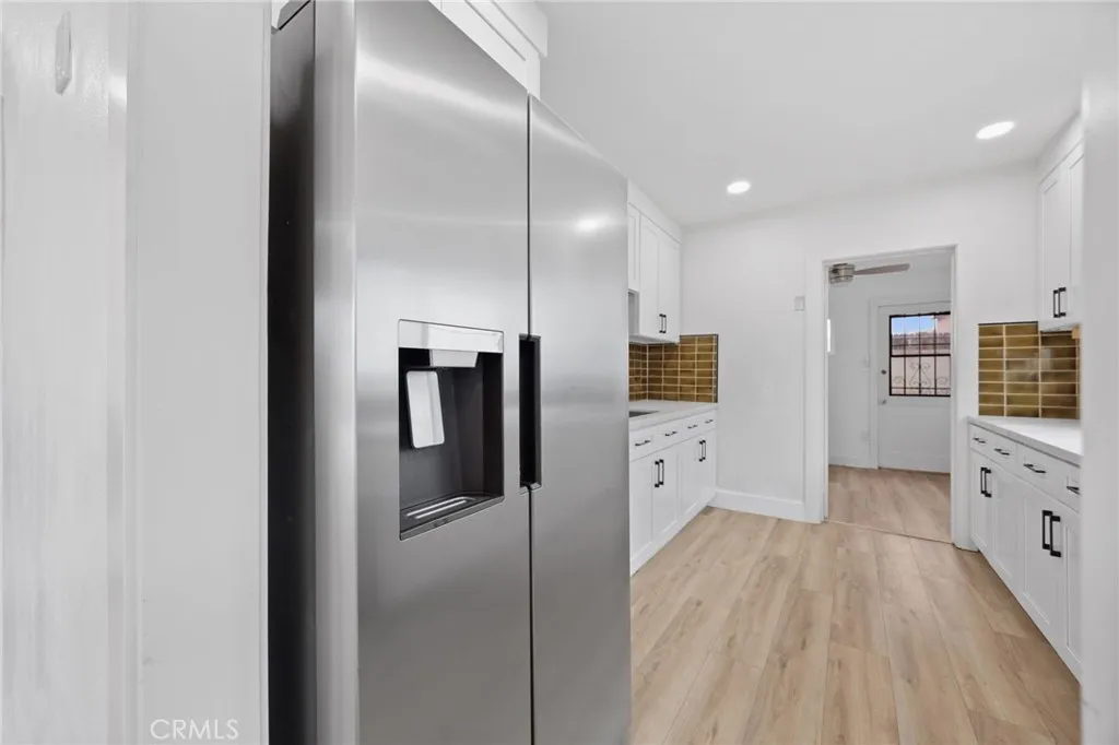 Los Angeles, California 90061, United States, 3 Bedrooms Bedrooms, ,1 BathroomBathrooms,Residential,Active,119537