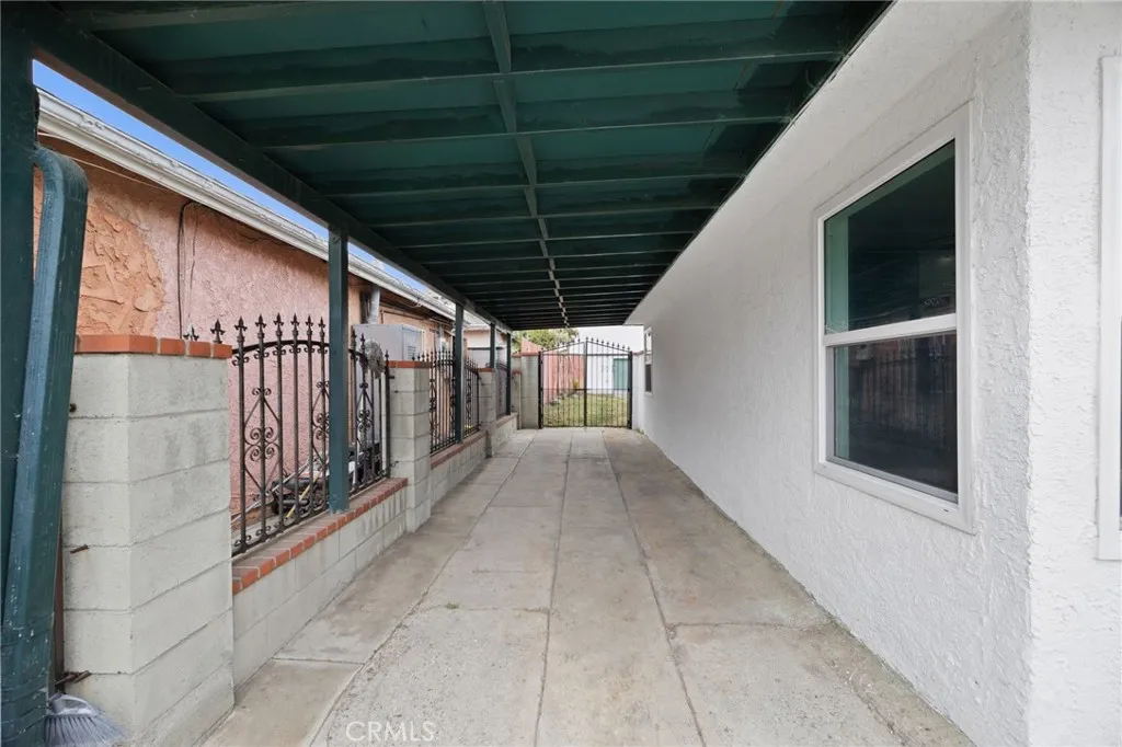 Los Angeles, California 90061, United States, 3 Bedrooms Bedrooms, ,1 BathroomBathrooms,Residential,Active,119537