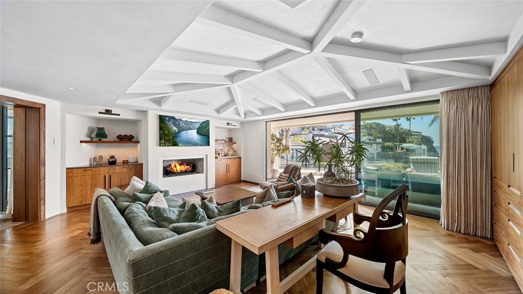 Emerald Bay (EB) - Residential Lease