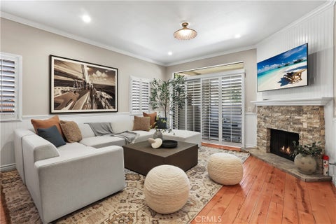 Photo of 366 Villa Point DR, Newport Beach, CA 92660 (MLS # NP26153702)