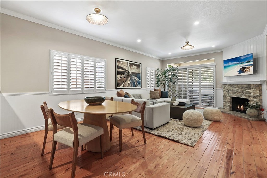 366 Villa Point