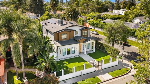 Photo of 4765 Lemona Avenue, Sherman Oaks, CA 91403 (MLS # WS26077196)