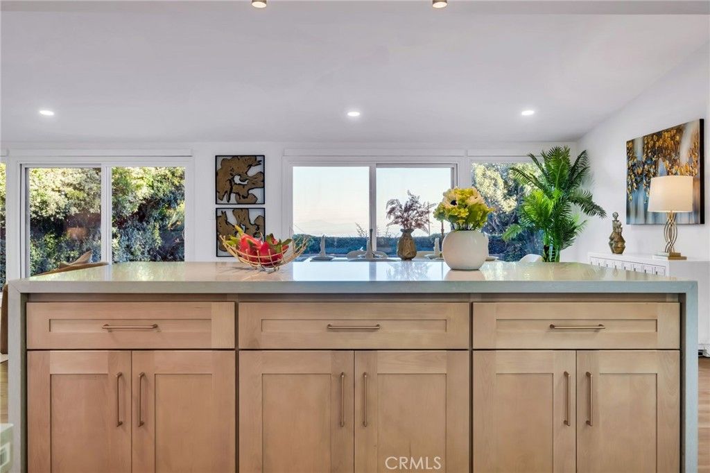 Photo of 26700 Indian Peak Rd Rd, Rancho Palos Verdes, CA 90275 (MLS # PV26064390)