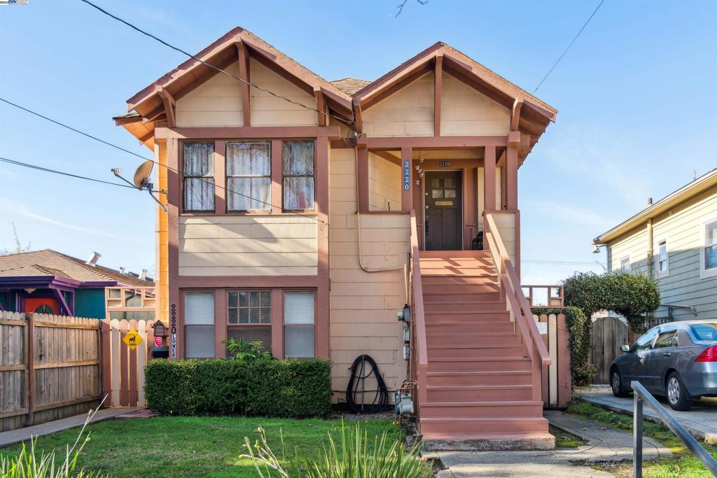 2220 7th Street in Berkeley, CA, presents a rare opportunity for investors seeking a well maintained asset in a great location. The property comprises two spacious two-bedroom units, each thoughtfully maintained to provide modern amenities with high-quality finishes. These upgrades ensure that the property remains competitive in the rental market.