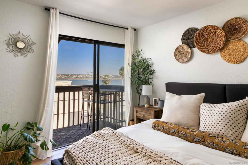 Pacific Beach - Residential