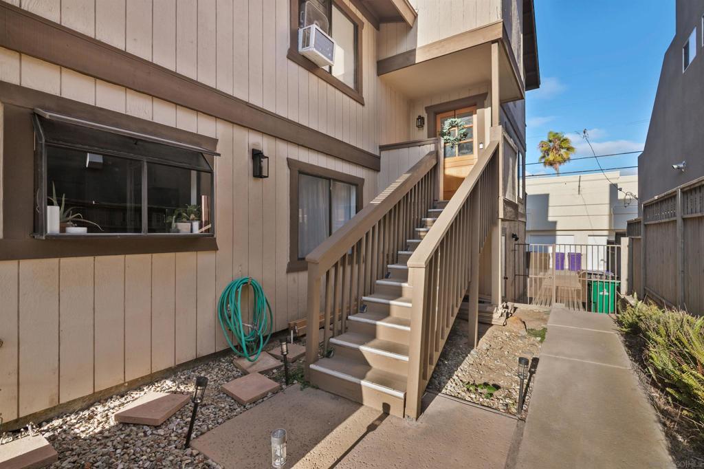 Pacific Beach - Residential