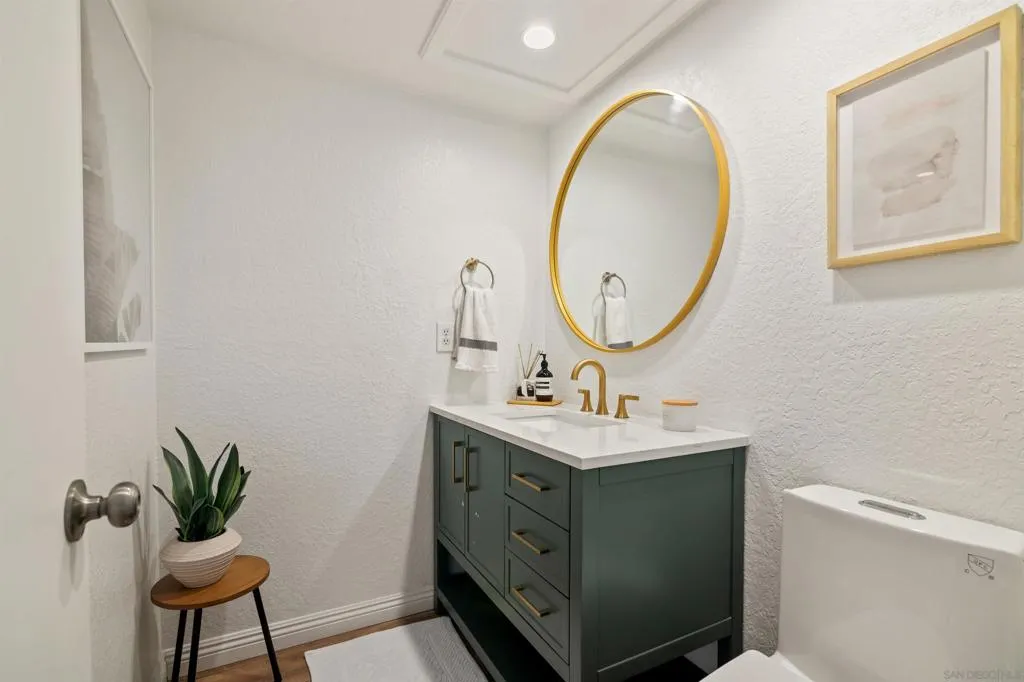 San Diego, California 92109, United States, 2 Bedrooms Bedrooms, ,3 BathroomsBathrooms,Residential,Active,233086