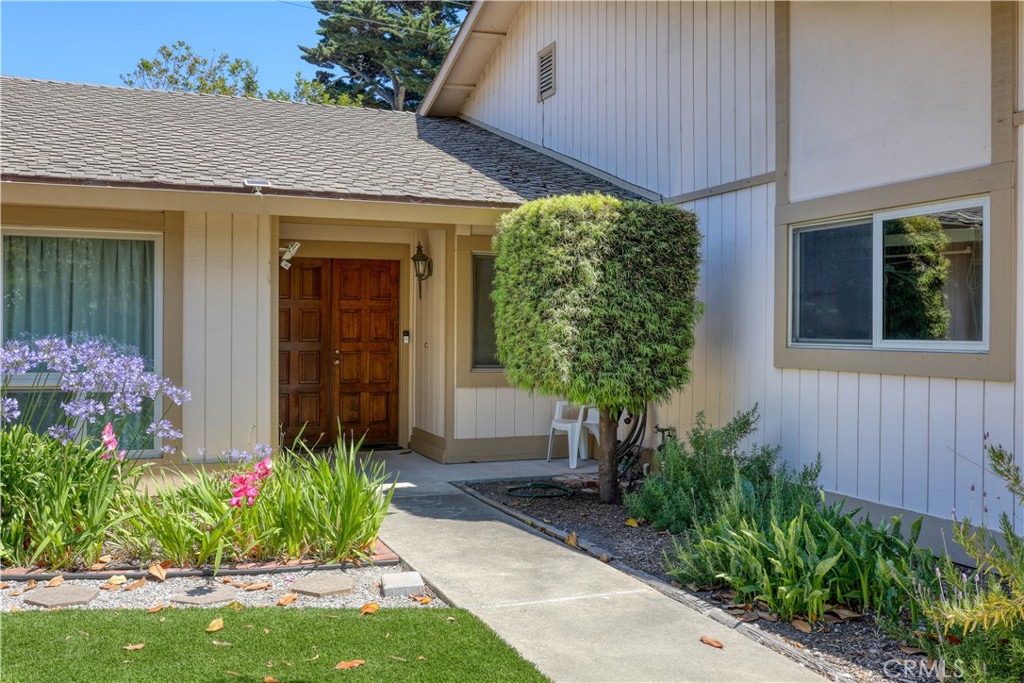 92 Mariposa Drive