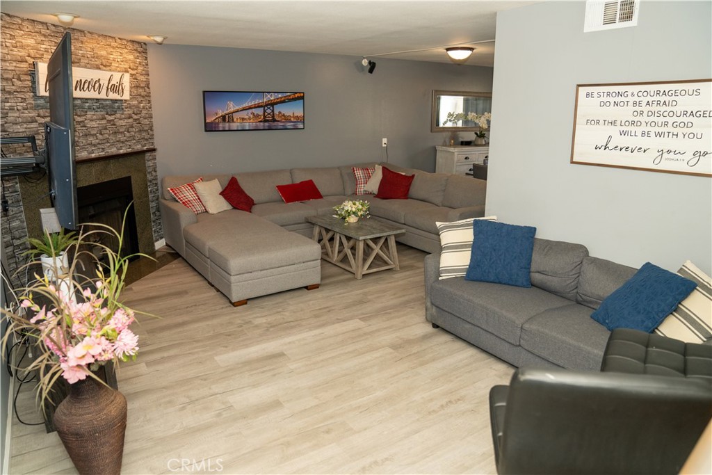 SM Northeast(910) - Residential