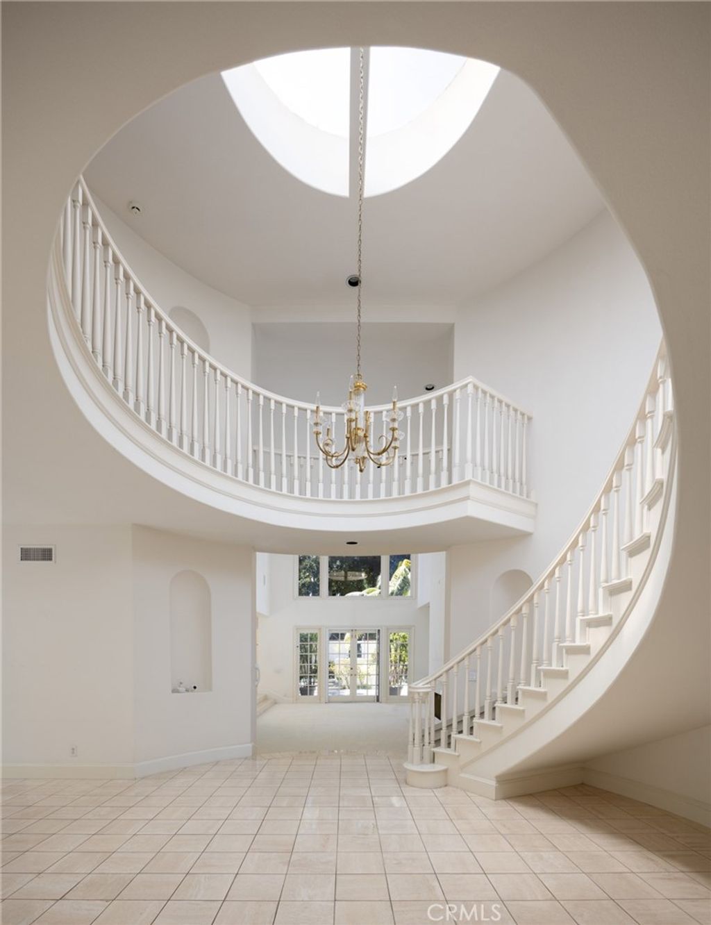 Photo of 2 Chatham Court, Newport Beach, CA 92660 (MLS # OC26090994)