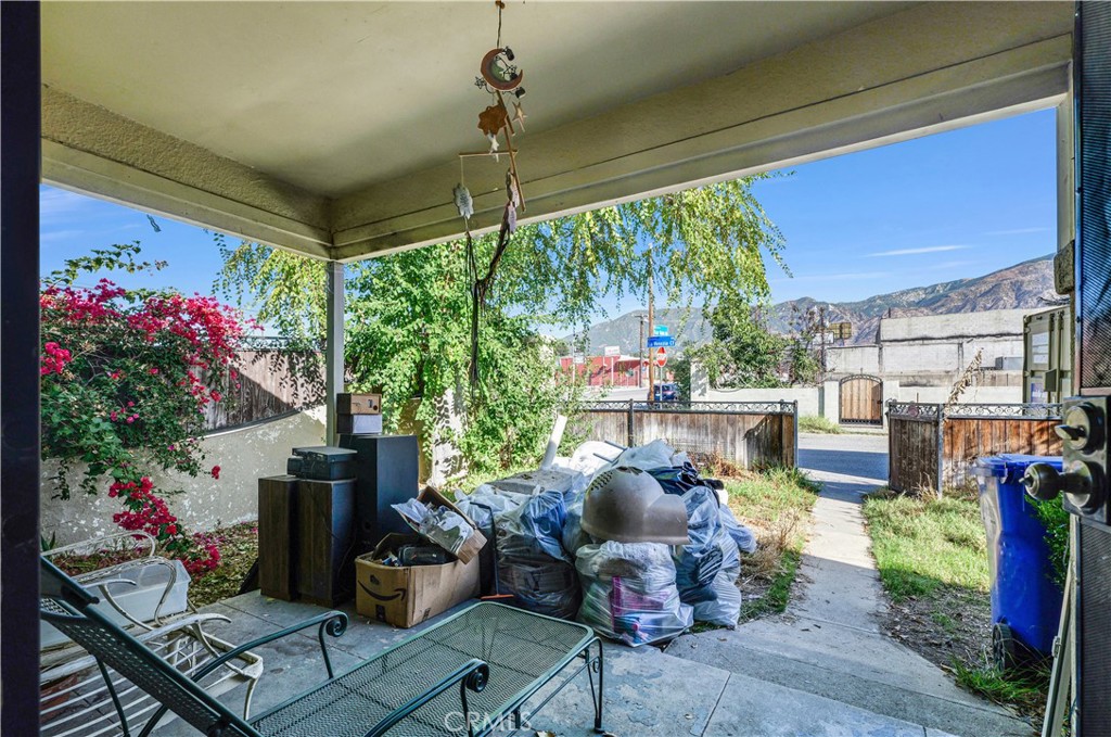 Properties 3 4 La Venezia Court