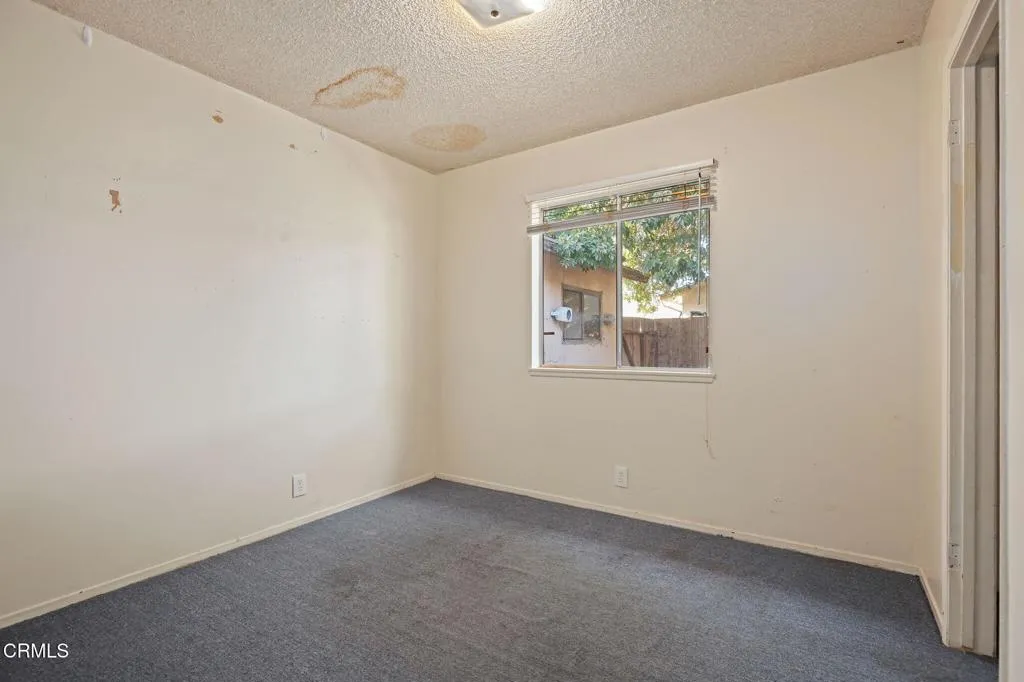 Oxnard, California 93033, United States, 4 Bedrooms Bedrooms, ,2 BathroomsBathrooms,Residential,Active,223782