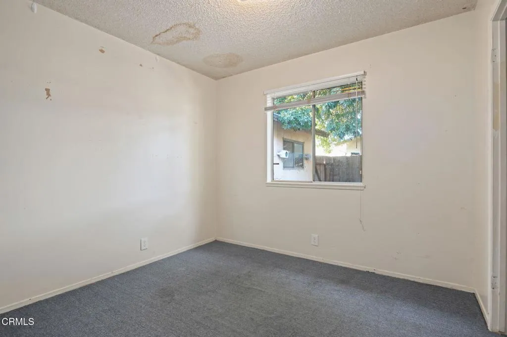 Oxnard, California 93033, United States, 4 Bedrooms Bedrooms, ,2 BathroomsBathrooms,Residential,Active,223782