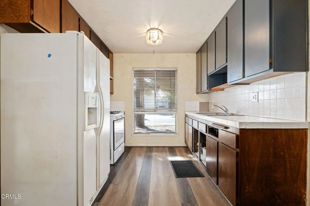 Oxnard, California 93033, United States, 4 Bedrooms Bedrooms, ,2 BathroomsBathrooms,Residential,Active,223782