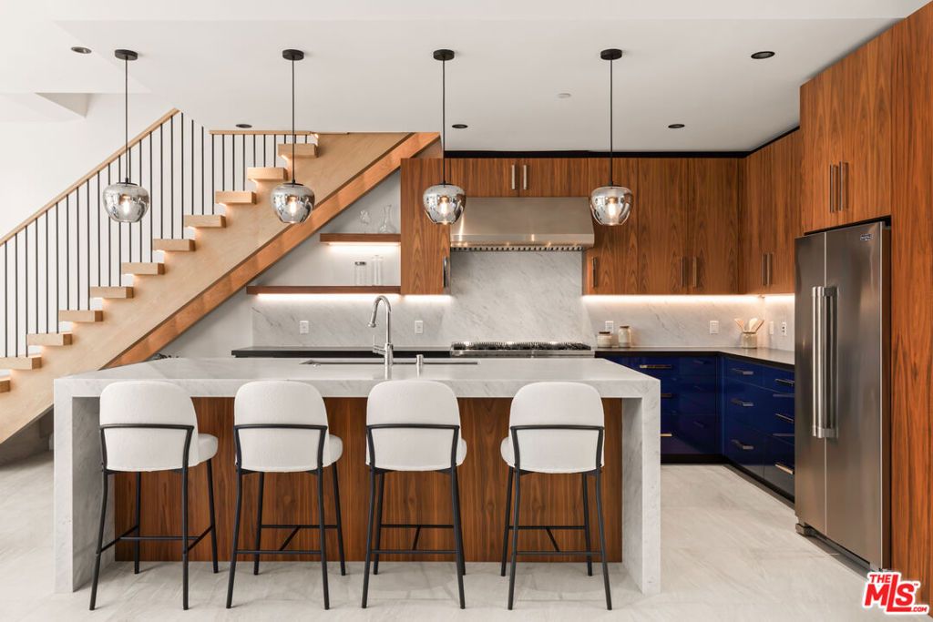 Photo of 212 Bay Street #102, Santa Monica, CA 90405 (MLS # 25582607)