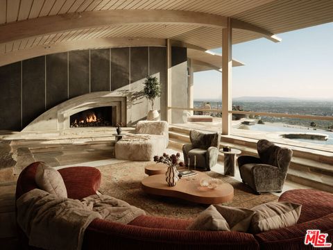 624 Cole Place Beverly Hills CA 90210