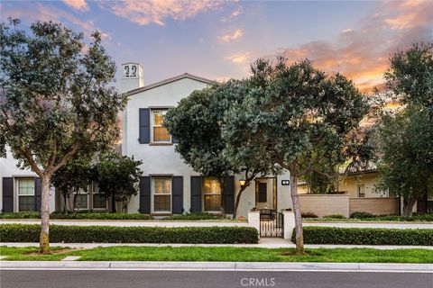 Photo of 38 Upperbend, Irvine, CA 92618 (MLS # OC25250779)
