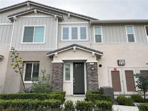 16502 Casa Grande Avenue Unit 425, Fontana, CA 92336 - MLS#: TR26004520