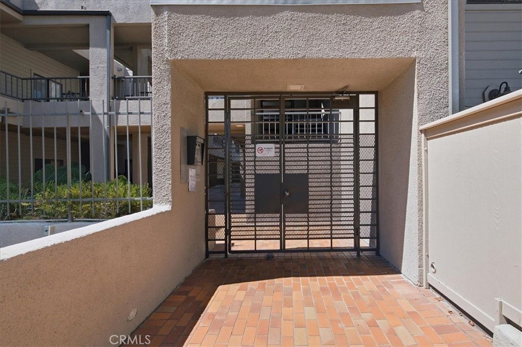 1310 E Orange Grove 102