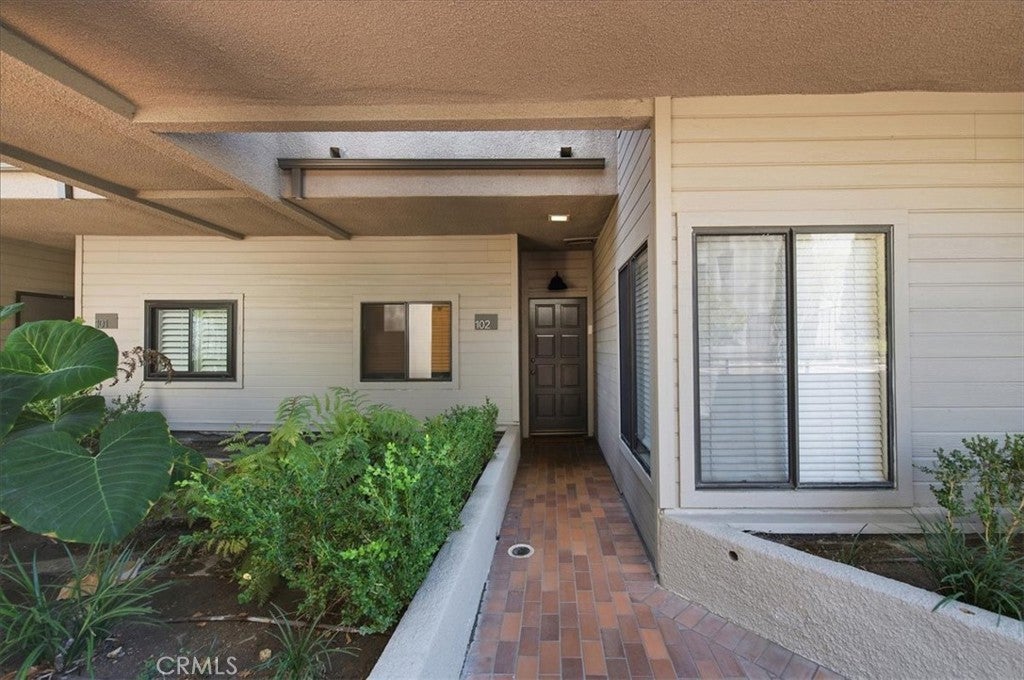 1310 E Orange Grove 102