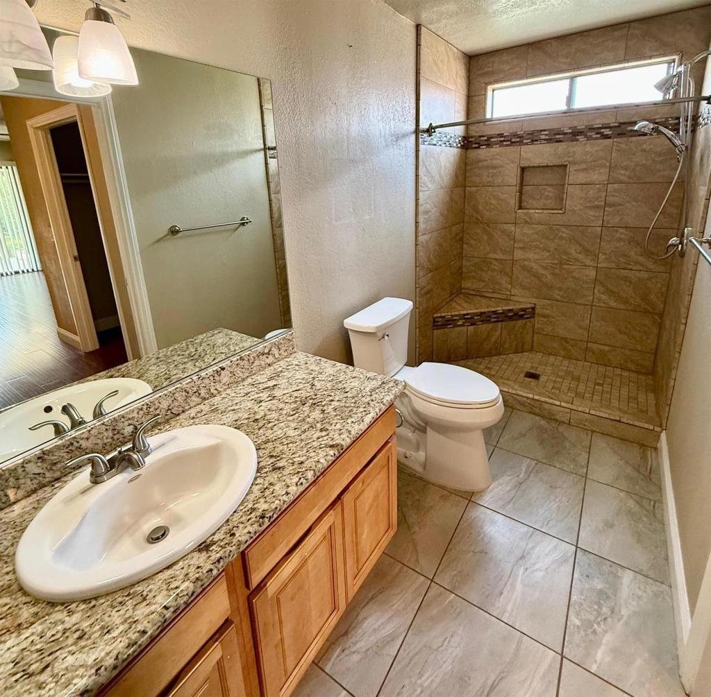 Mission Lakes - Residential