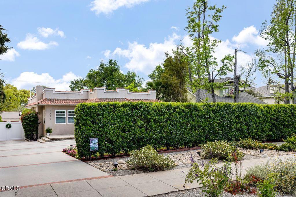 Properties 1 1650 E Orange Grove Boulevard