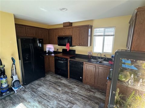 17820 Lakewood Boulevard 3 Bellflower CA 90706