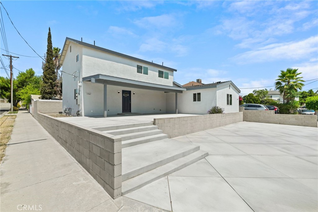 11062 Oneida Avenue